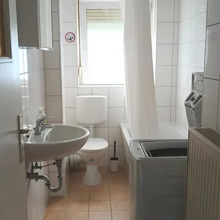 Lumini Rathenaustr 42