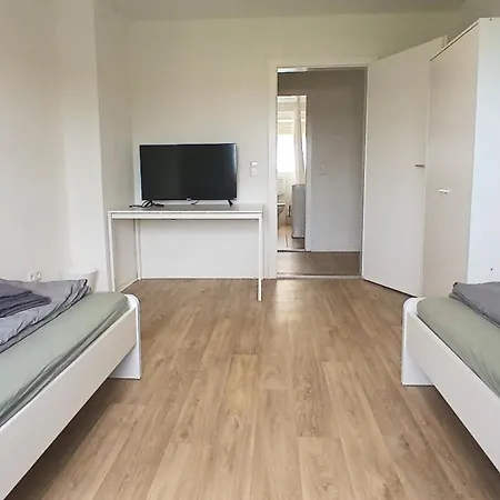 Apartment Lumini Rathenaustr 42 *